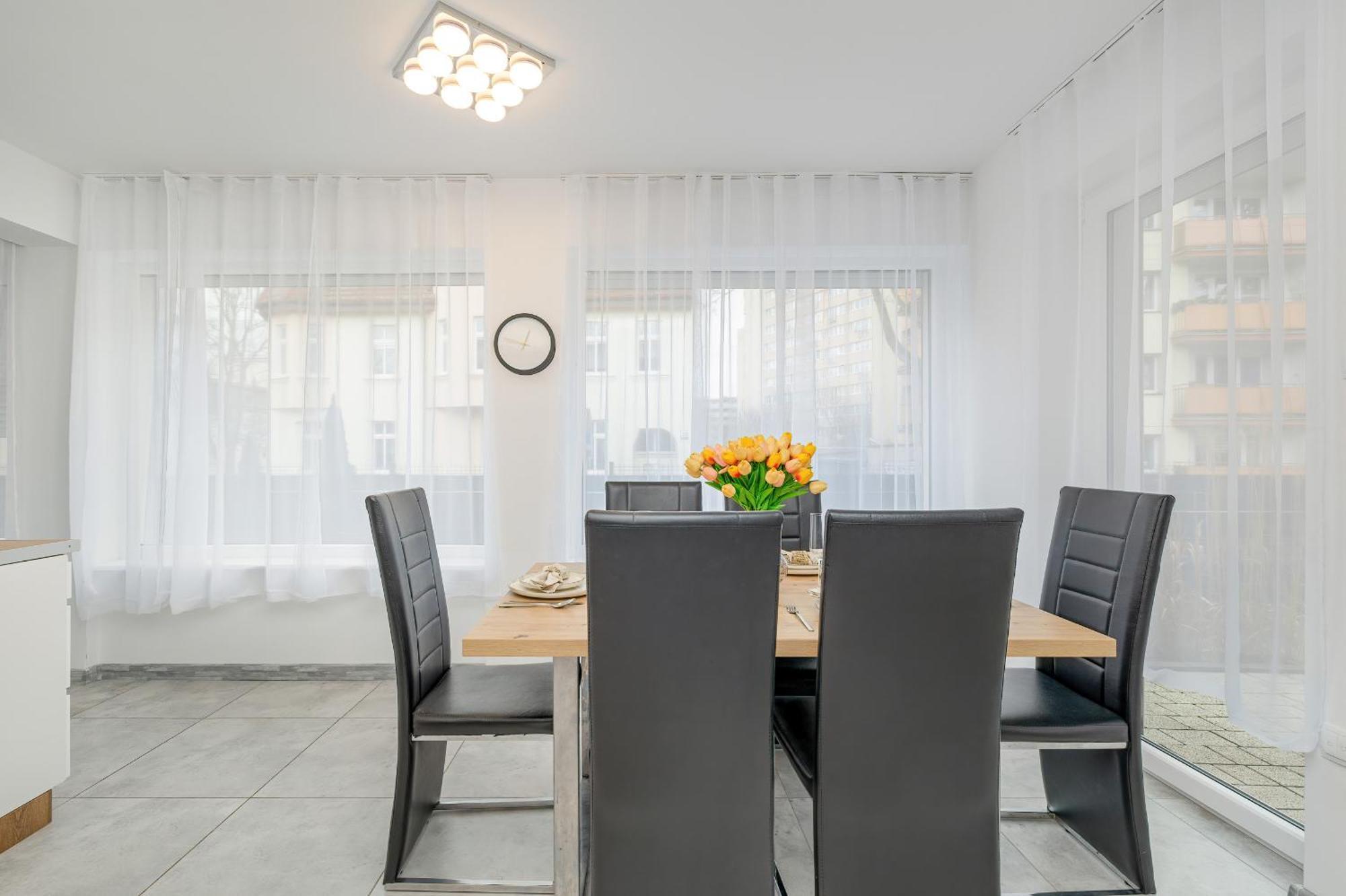 Family Apartments Herberta With Terrace And Parking By Rent Like Home Swinoujscie Exterior photo