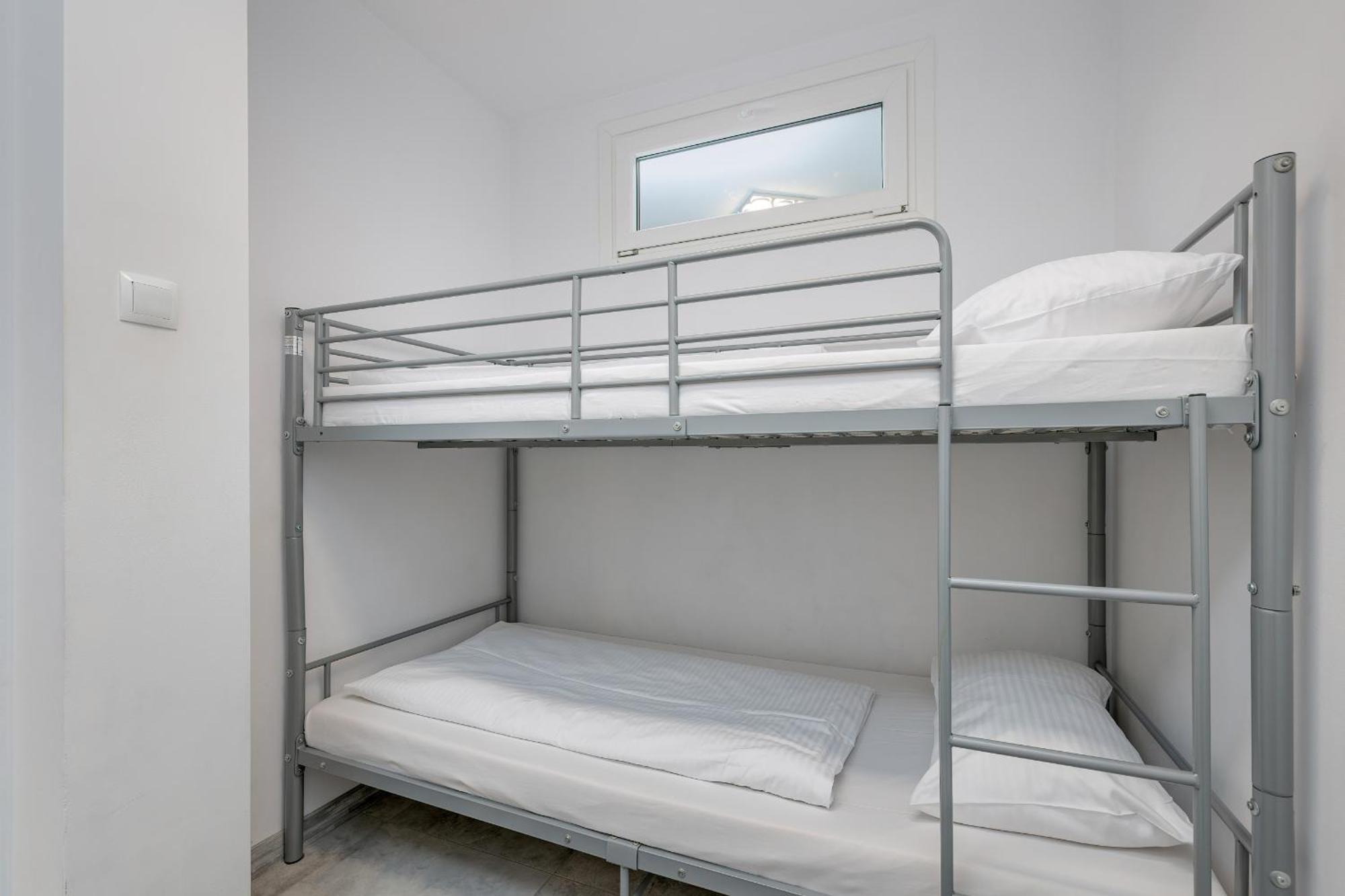 Family Apartments Herberta With Terrace And Parking By Rent Like Home Swinoujscie Exterior photo