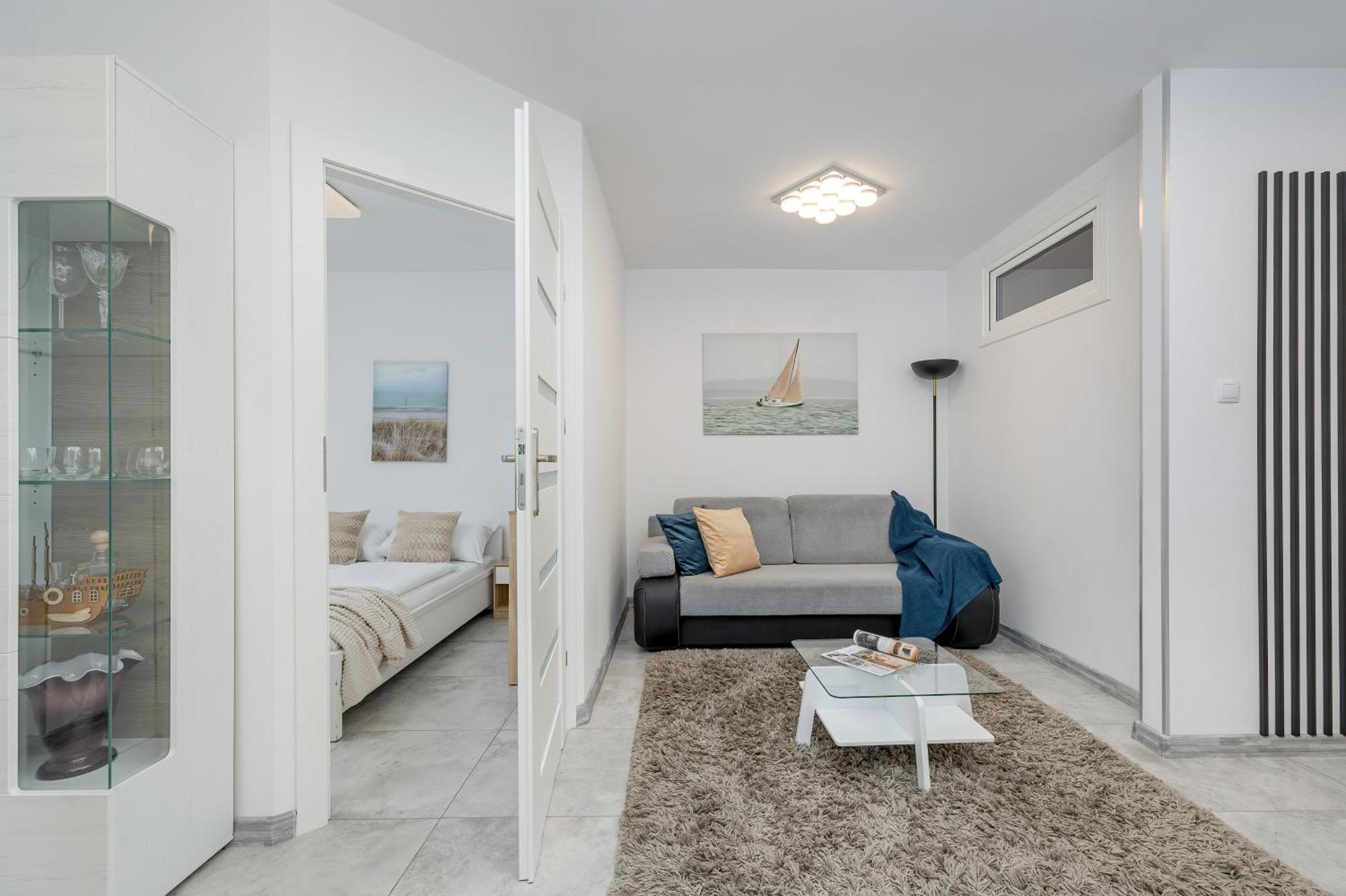 Family Apartments Herberta With Terrace And Parking By Rent Like Home Swinoujscie Exterior photo